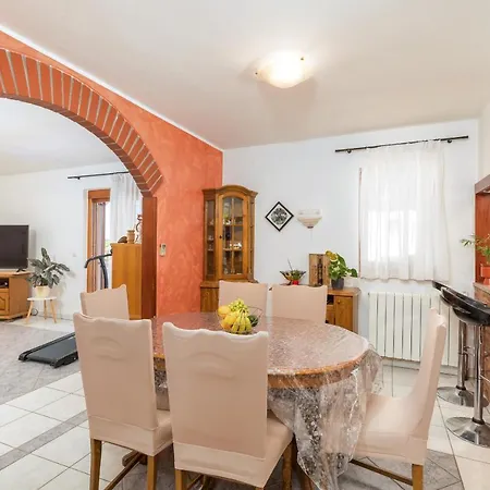 Mimi Apartment Pula