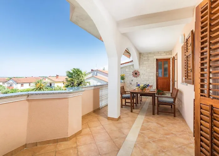 Mimi アパート プーラ